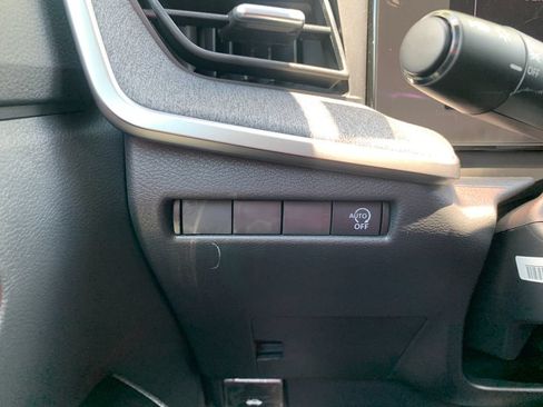 New 2026 Nissan Kicks SV w/ Cold Weather Package FWD image 17