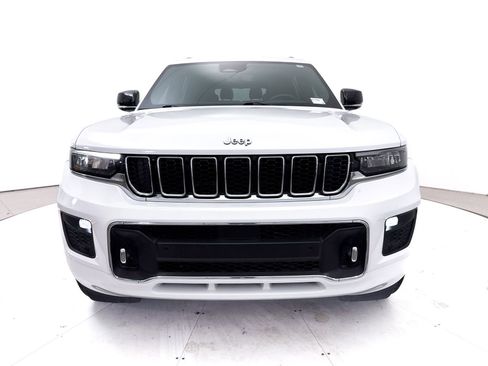 Used 2021 Jeep Grand Cherokee L Overland w/ Luxury Tech Group IV RWD image 14