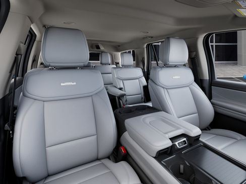 New 2027 Ford Expedition Platinum AWD/4WD image 10
