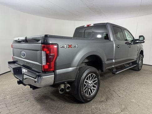 Used 2017 Ford F250 Lariat w/ Lariat Ultimate Package AWD/4WD image 9