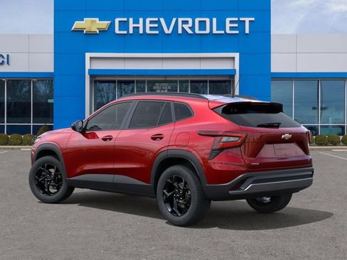 New 2026 Chevrolet Trax LT image 3