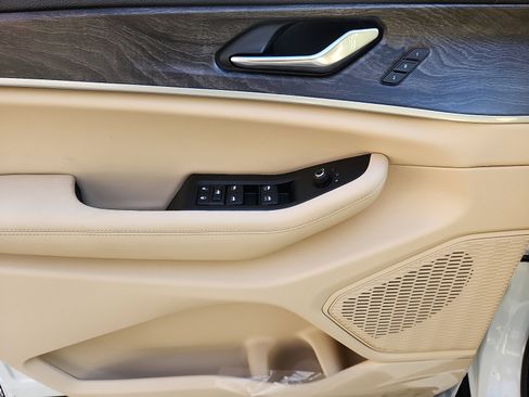 New 2025 Jeep Grand Cherokee L Limited w/ Luxury Tech Group II image 10