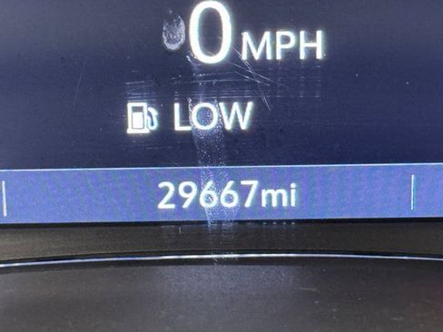 Used 2024 GMC Terrain SLT image 16