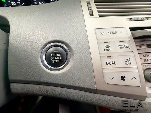 Used 2007 Toyota Avalon Limited FWD image 34