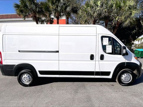 Used 2023 RAM ProMaster 2500 image 16