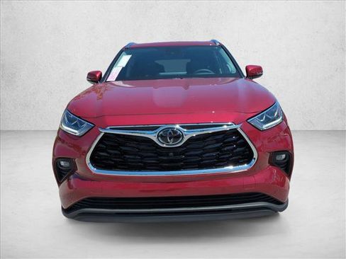 New 2026 Toyota Highlander Limited AWD/4WD image 6