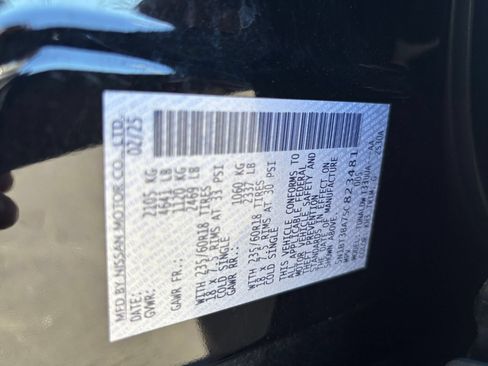Used 2025 Nissan Rogue SV FWD image 31