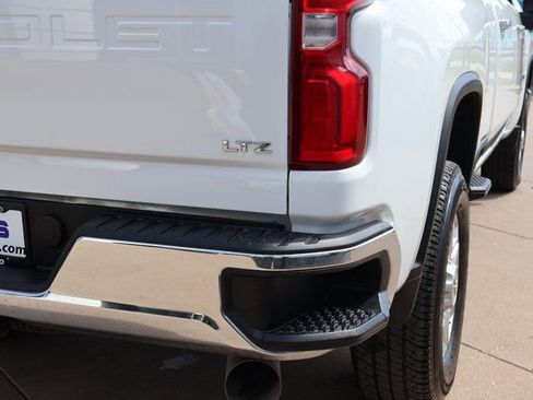 Certified 2024 Chevrolet Silverado 2500 LTZ AWD/4WD image 17