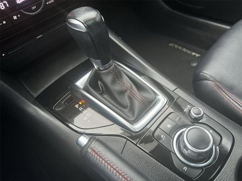 Used 2014 MAZDA MAZDA3 i Grand Touring image 18