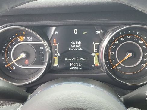 Used 2020 Jeep Wrangler Unlimited Sahara image 8