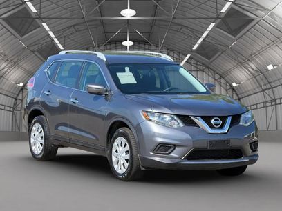 Used 2016 Nissan Rogue SV