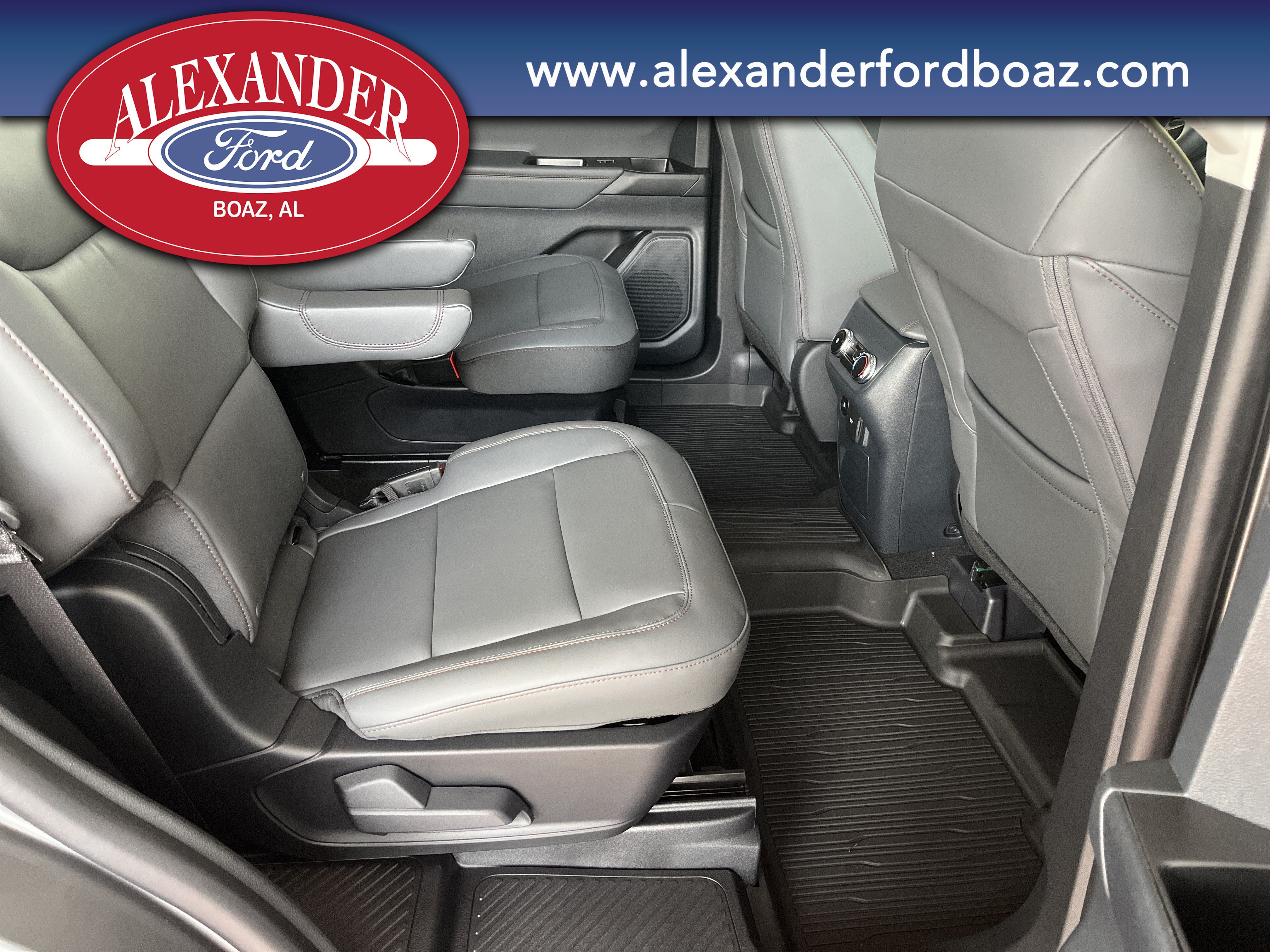 New 2026 Ford Explorer Active w/ Active Comfort Package RWD image 17