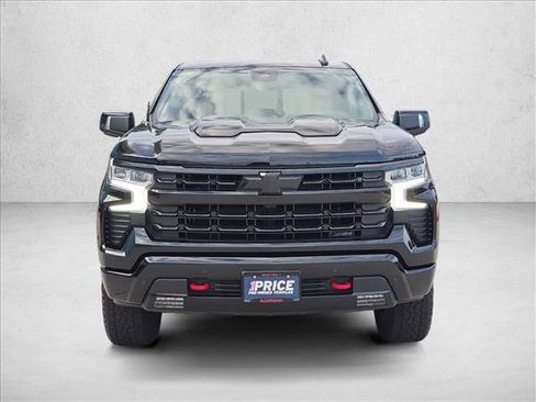 Used 2025 Chevrolet Silverado 1500 LT Trail Boss w/ LT Trail Boss Premium Package AWD/4WD image 2