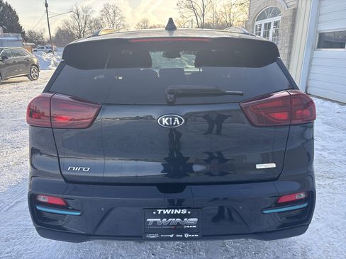 Used 2020 Kia Niro EX Premium w/ Cold Weather Package image 7