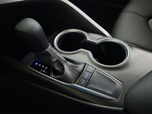 Used 2024 Toyota Camry LE image 22