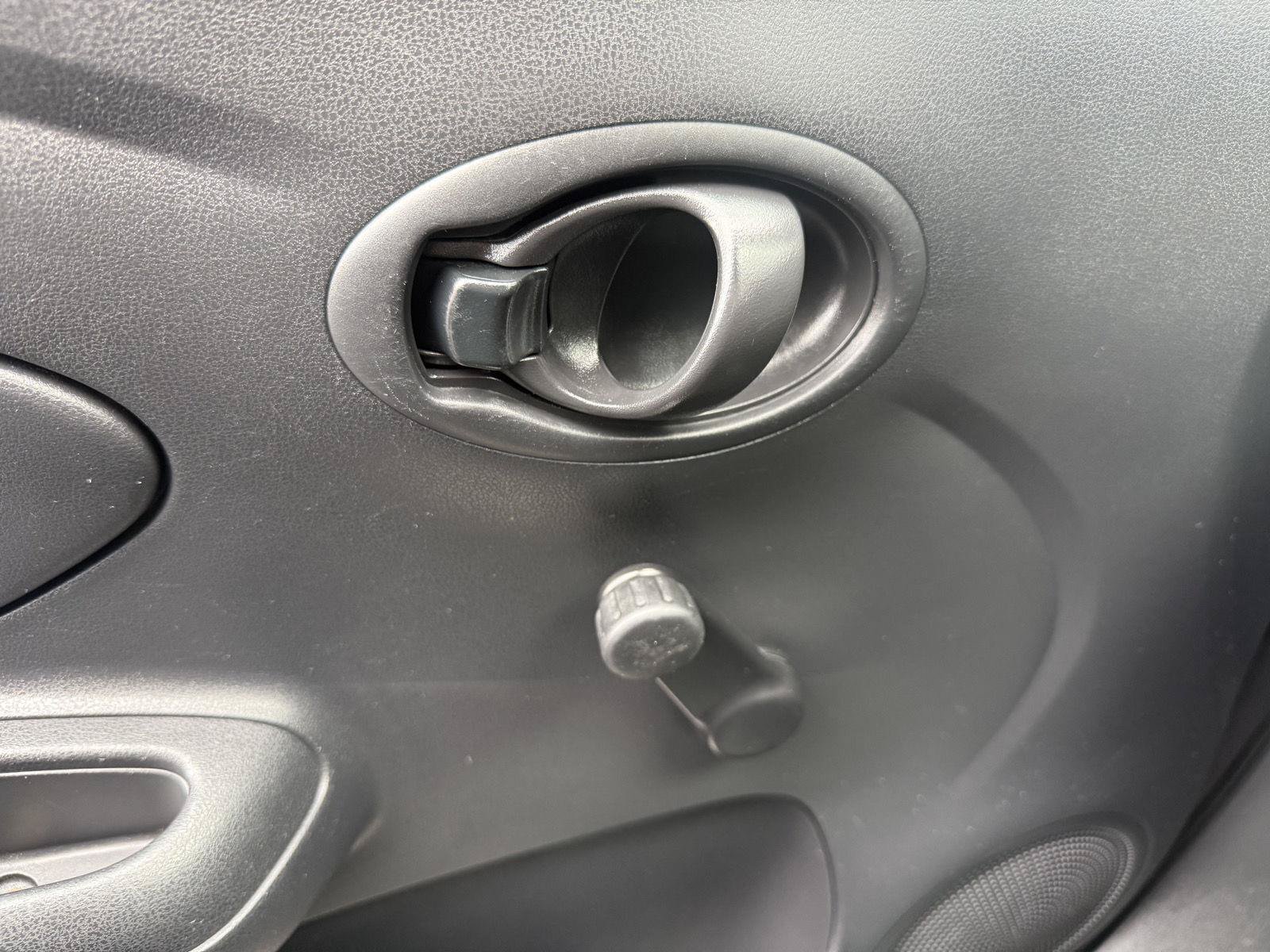 Used 2014 Nissan Versa S Plus FWD image 16