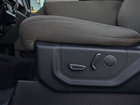 Used 2018 Ford F150 XLT w/ Equipment Group 302A Luxury image 22