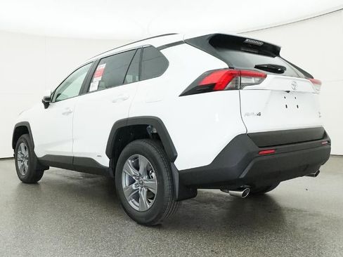 New 2025 Toyota RAV4 XLE image 21