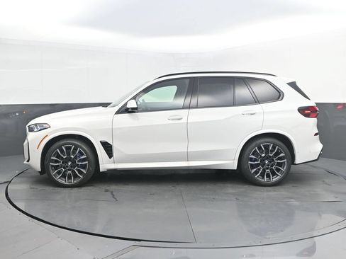 New 2026 BMW X5 xDrive40i w/ M Sport Package AWD/4WD image 2