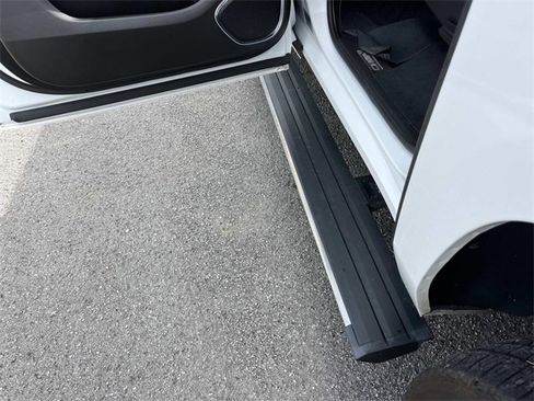 Used 2018 GMC Yukon XL Denali w/ Denali Ultimate Package image 11