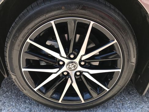 Used 2024 Toyota Camry SE AWD/4WD image 10