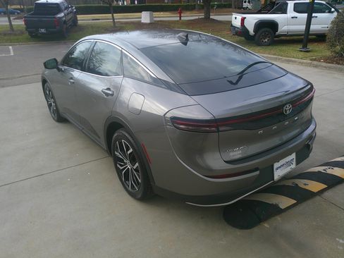 Used 2026 Toyota Crown XLE image 10