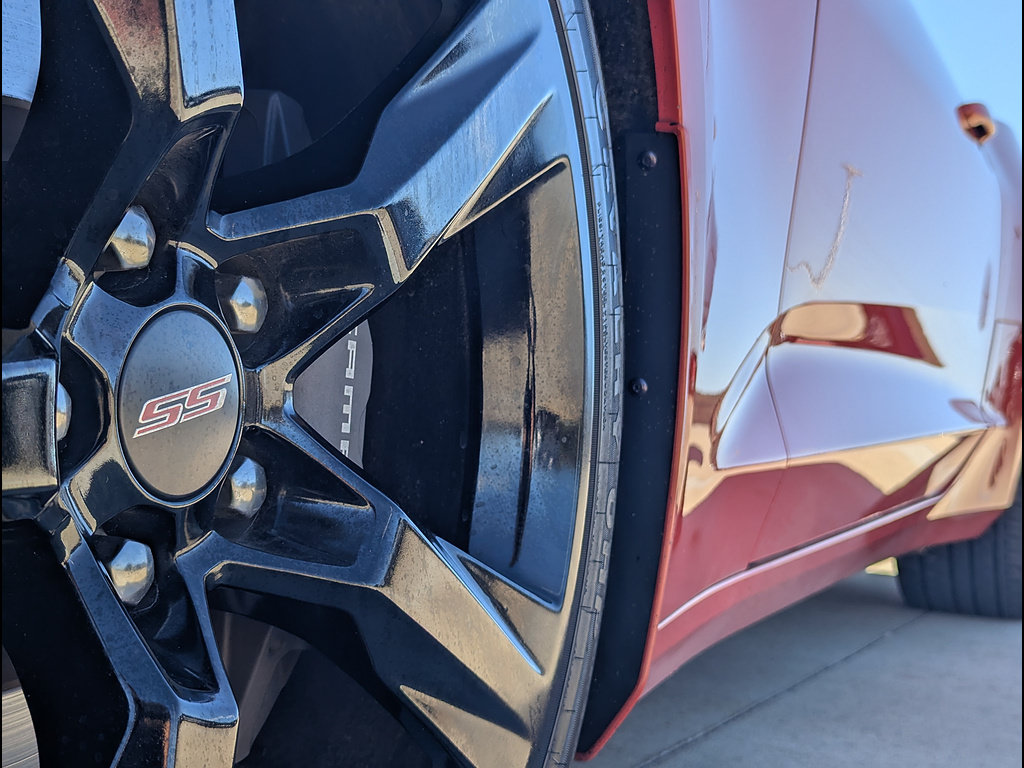 Used 2016 Chevrolet Camaro SS RWD image 18