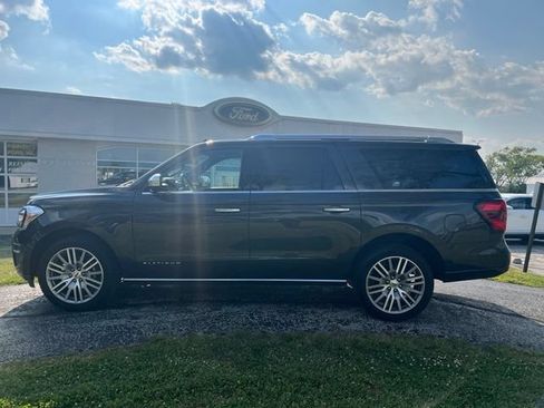 Used 2023 Ford Expedition Max Platinum AWD/4WD image 5
