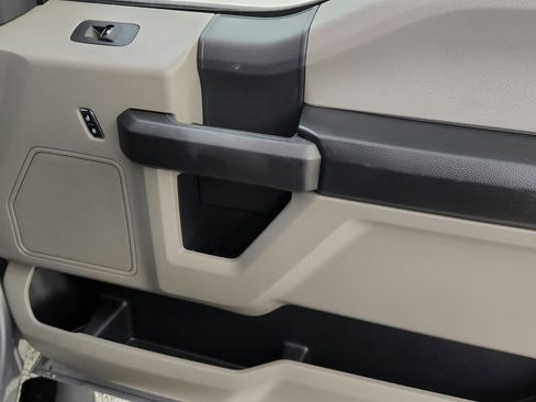 Used 2022 Ford F350 XL w/ STX Appearance Package RWD image 34