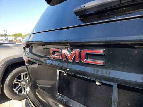 New 2026 GMC Acadia Elevation w/ Black Edition FWD image 7