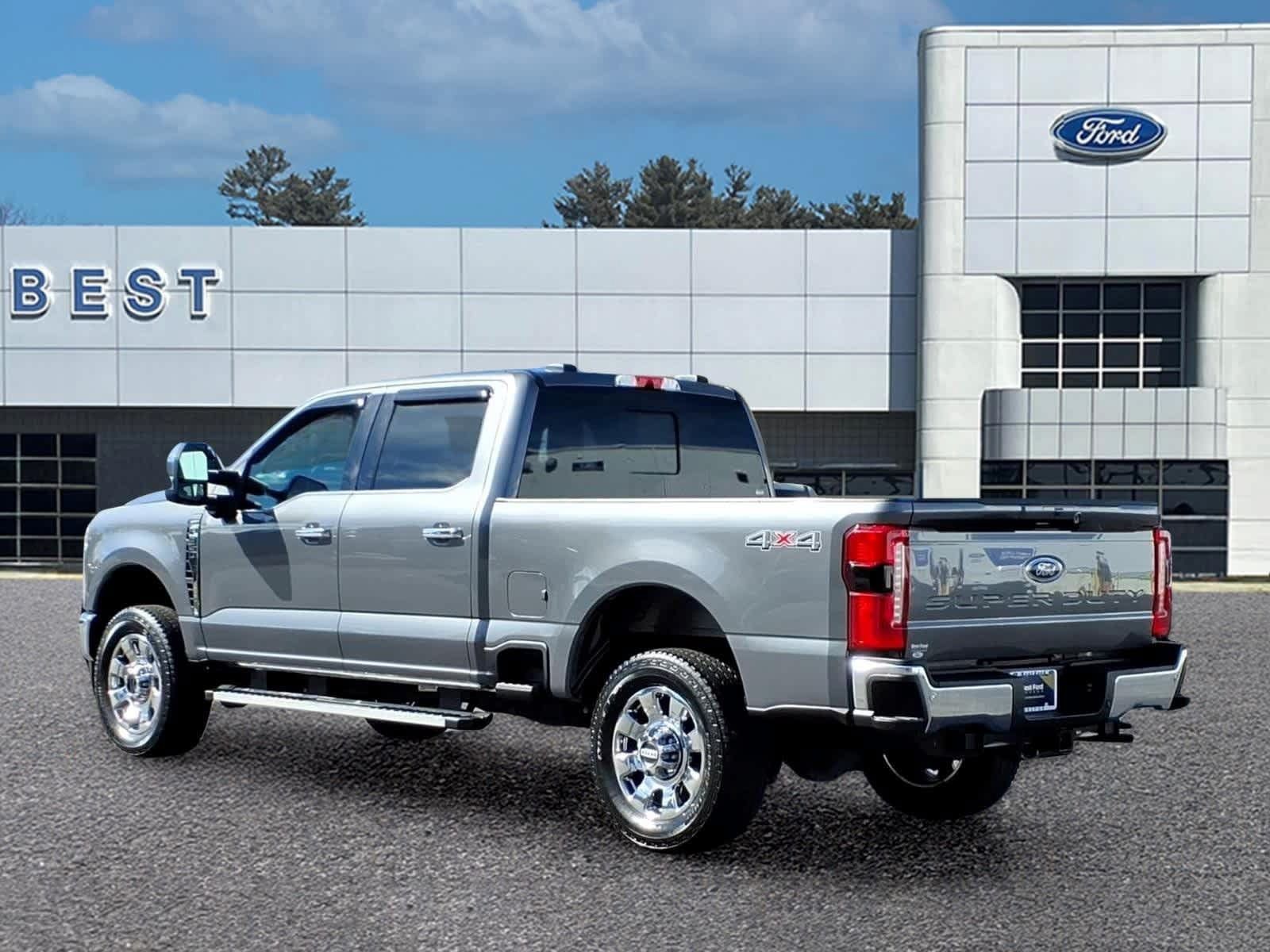 Used 2025 Ford F350 Lariat w/ Chrome Package AWD/4WD image 4