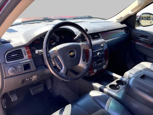 Used 2011 Chevrolet Tahoe LT w/ Texas Edition RWD image 17