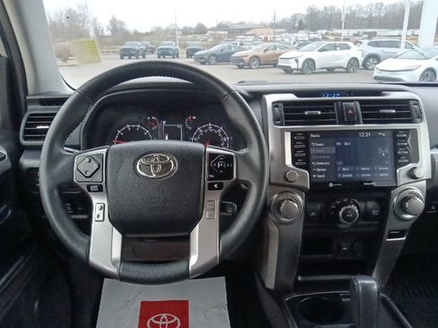 Used 2024 Toyota 4Runner SR5 image 27