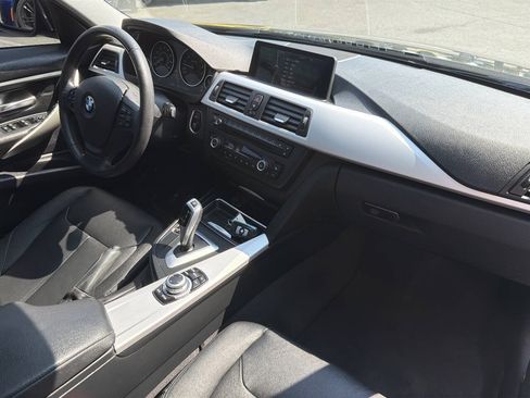 Used 2013 BMW 328i xDrive Sedan AWD/4WD image 16