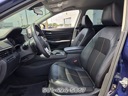 Used 2022 Nissan Altima 2.5 SR FWD image 9