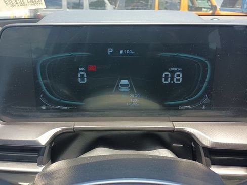 Used 2025 Kia Telluride S FWD image 14