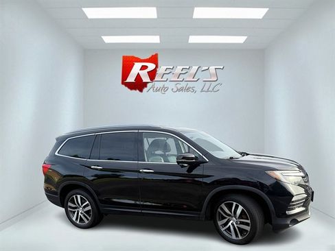 Used 2018 Honda Pilot Touring image 4