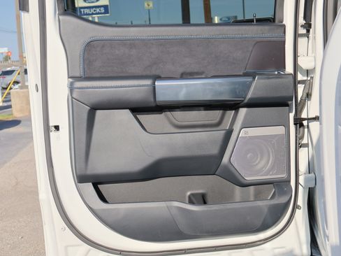 Certified 2025 Ford F150 Platinum w/ FX4 Off-Road Package image 27