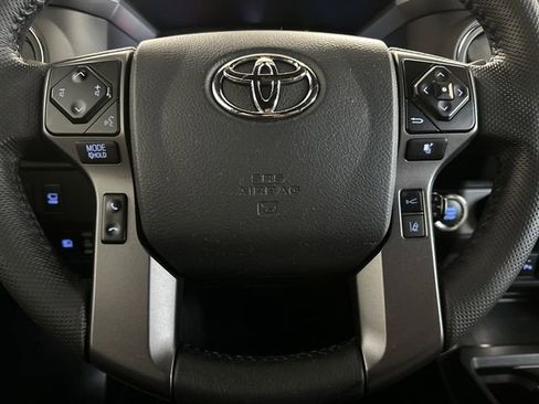 Used 2023 Toyota Tacoma TRD Sport image 18