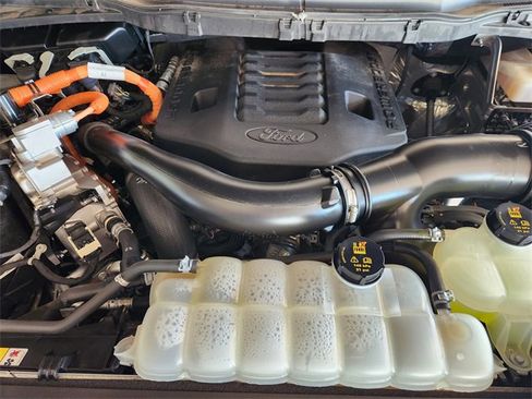 Used 2023 Ford F150 Lariat image 29