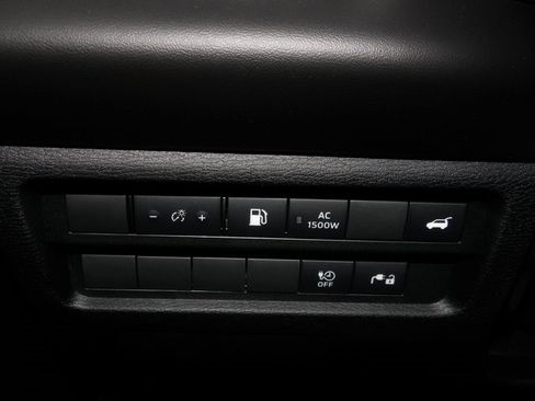 New 2025 Mitsubishi Outlander SEL image 29