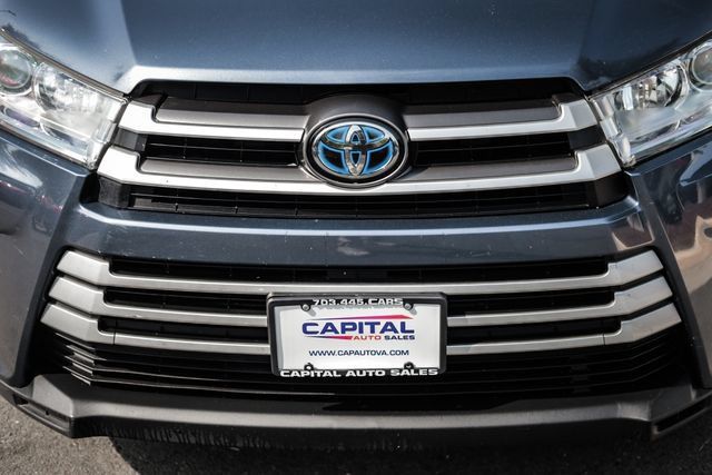 Used 2017 Toyota Highlander XLE AWD/4WD image 10