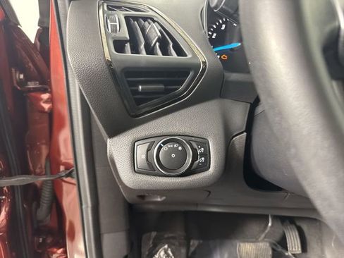 Used 2014 Ford Escape Titanium w/ Equipment Group 401A FWD image 14