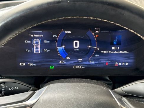 Used 2024 Chevrolet Blazer EV LT AWD/4WD image 37