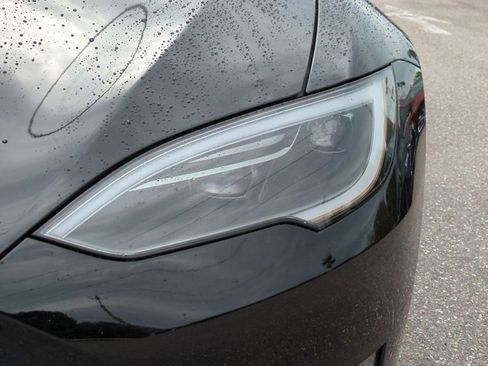 Used 2024 Tesla Model S Plaid image 10