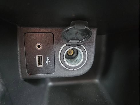 Used 2019 Nissan Kicks SR w/ SR Premium Package image 20