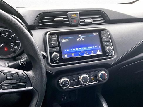 Used 2020 Nissan Versa S image 10
