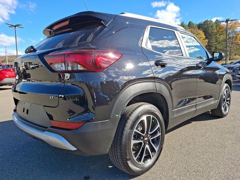Used 2025 Chevrolet TrailBlazer LT image 6