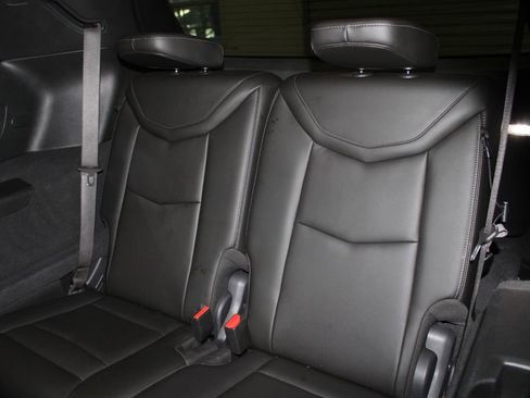 Used 2021 Cadillac XT6 Premium Luxury image 19