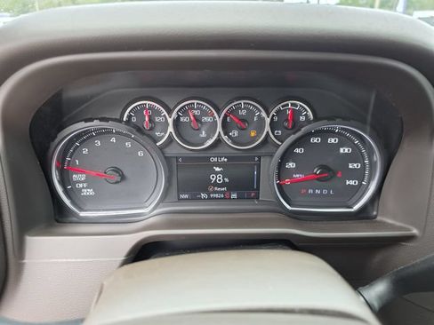 Used 2022 Chevrolet Silverado 1500 RST AWD/4WD image 36